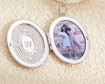 Personalized Photo & Initial Birth Flower Oval Locket Necklace, Custom Picture Oval Necklace, Birthday/Anniversary/Mother's Day Gift For Mom