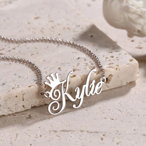 Colar com nome personalizado gravado banhado a ouro pingente de coroa de coração de prata esterlina personalizado presente para mulheres e meninas
