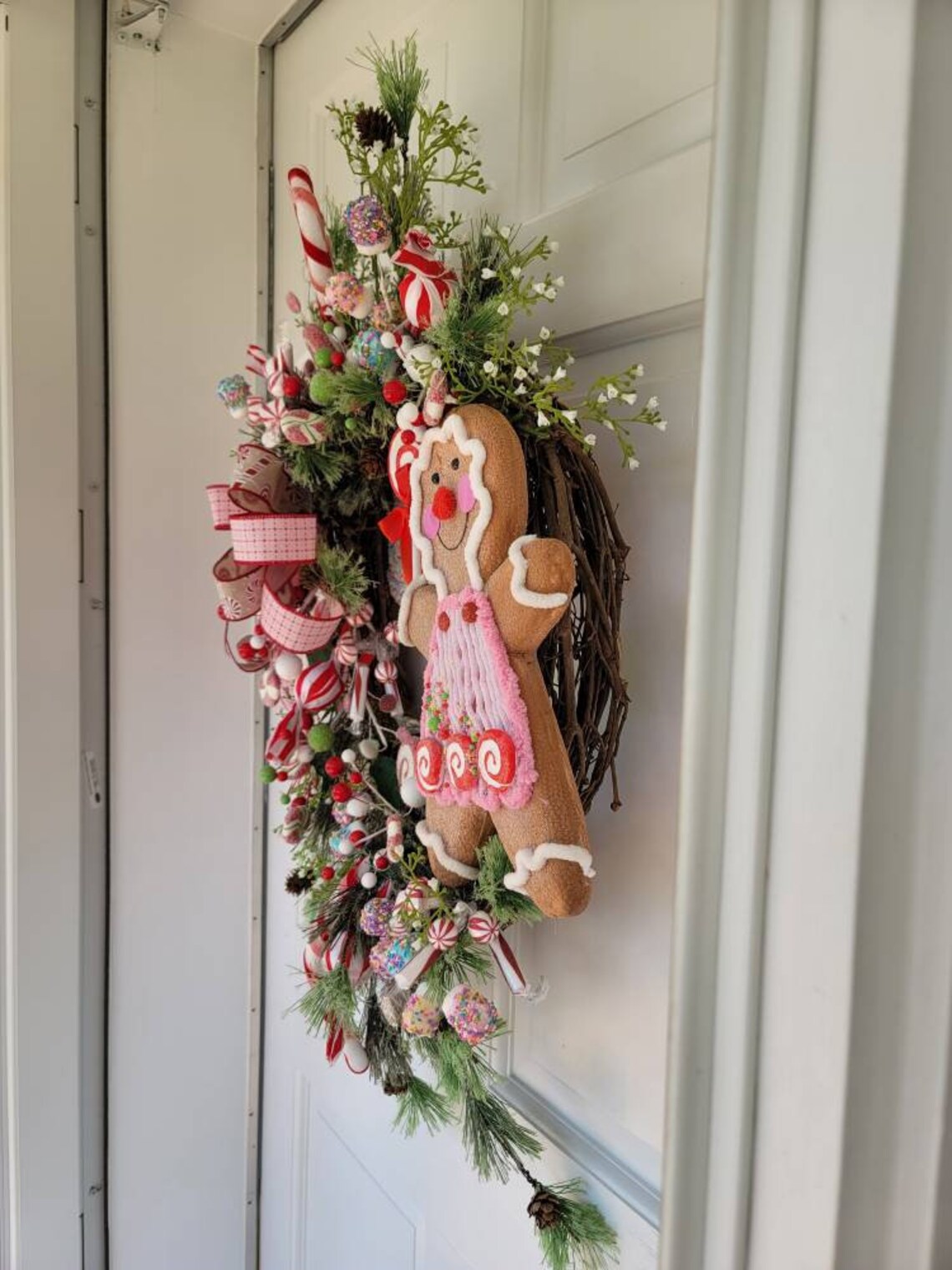 Christmas Wreath for Front Door, Gingerbread Wreath, Sweet Treat Wreath ...