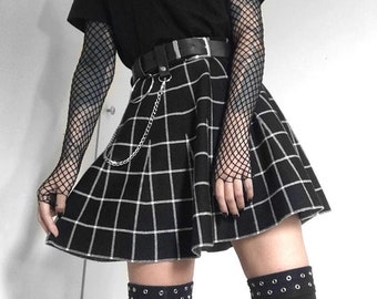 plaid skater skirt 90s