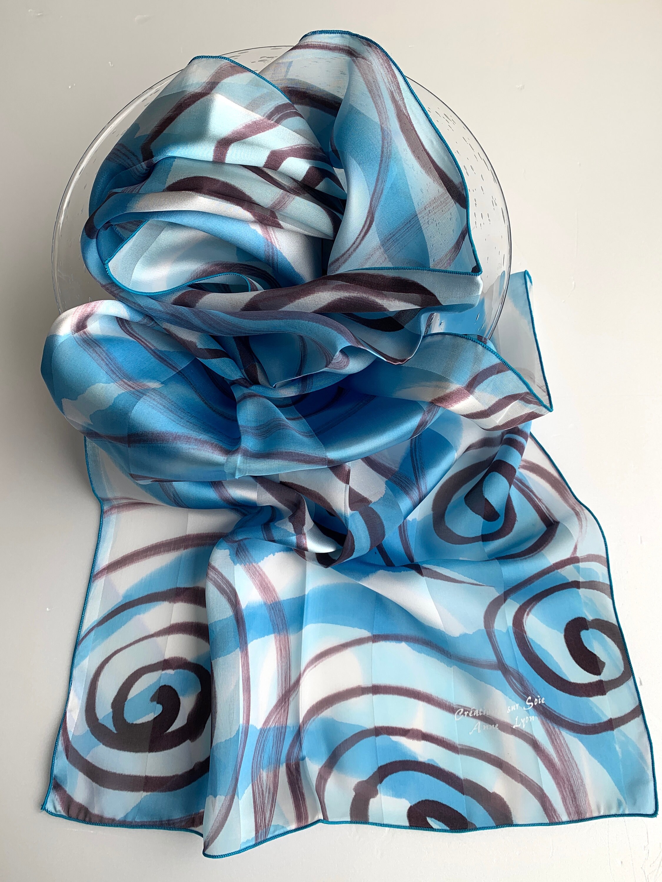 Écharpe Foulard HERMÈS 24 Faubourg En Soie Mousseline - Bleu Floral - Neuf Sans étiquettes - Fabriqué En France