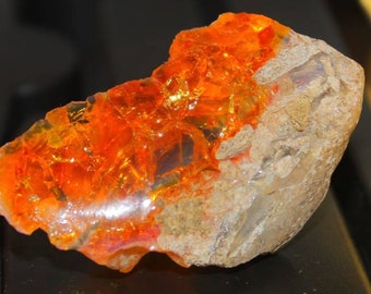 quality natural earth mine Ethiopian opal raw rough gemstone extra fine quality unheated untreated welo opal rock material #B8 220 CRT AAA