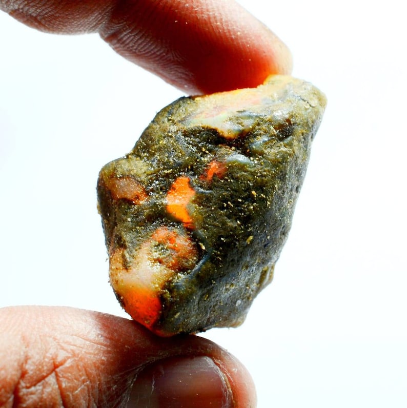 quality natural earth mine Ethiopian opal raw rough gemstone extra fine quality unheated untreated welo opal rock material C598 59 CRT AAA