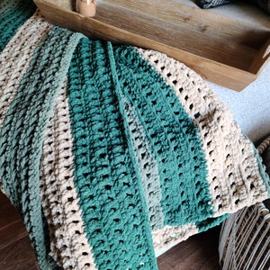 Chunky Modern Crochet Pattern - Easy and Open