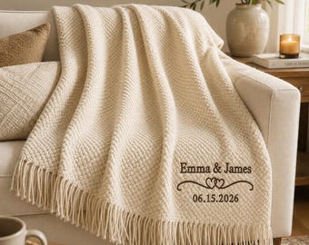 Spersonalizowany koc ślubny, haftowany koc dla pary, prezent dla pana i pani, pamiątka z daty ślubu, prezent na wieczór panieński