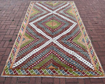 Vintage Turkish Jajim Rug: Embroidered Wool Kilim Carpet (5.9"x10.1'')