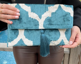 Aquila Ikat Clutch Bag - Pink