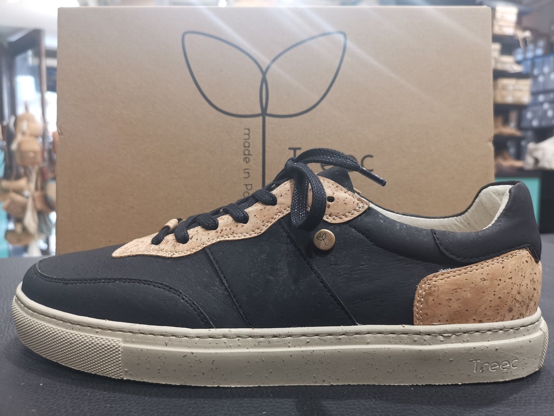 The Black Corker -Premium Vegan Cork Shoes fatto a mano in
