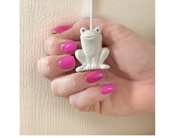 Ceramic White/Ivory Frog Light Pull with Cord & Connector