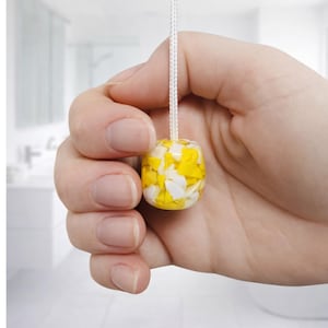 Single Yellow Resin Bead Light Pull with choice of Cord Colour and Connector