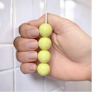Tennis Ball Bead Light Pull mit Wahl von Cord & Stecker