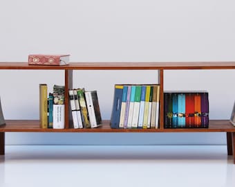 Vinyl record storage, handmade from solid pinewood | ENKEL