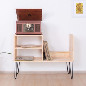 Turntable station, handmade from solid pinewood | TOF