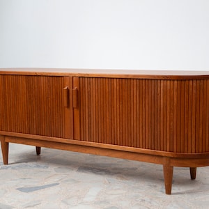 TV stand, handmade from solid mahogany | AVDELING