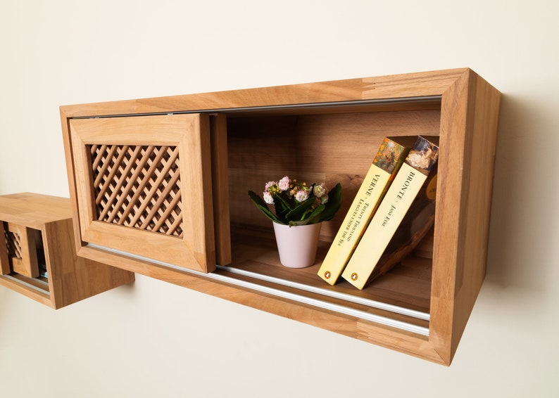 We recommend buying one of each size to finish your wall with perfect aesthetics.