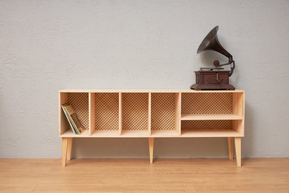 Record player stand, handmade from solid pinewood | MUSIKK
