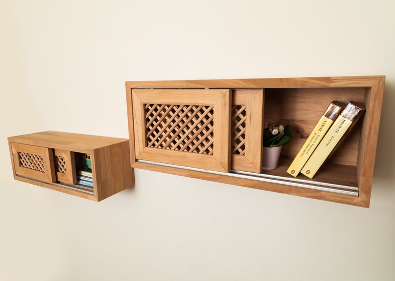 Beech wood needs no paint or stain the natural color will cath everyones eye with beige to brownish scent to everyone.