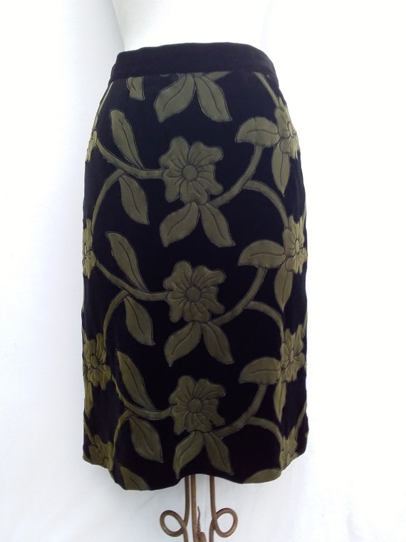 black embossed velvet skirt green flowers Italy 80