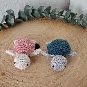 Crochet turtle pendant