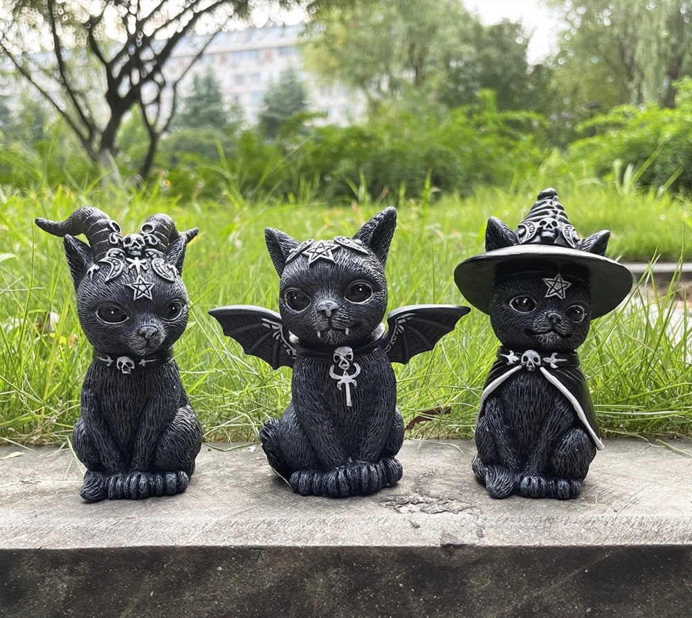 Cat Halloween Lawn Gnome, Garden Gnome, Halloween Decorations Outdoor, Vintage Halloween Decorations, Horror Statue, Gnome Statue
