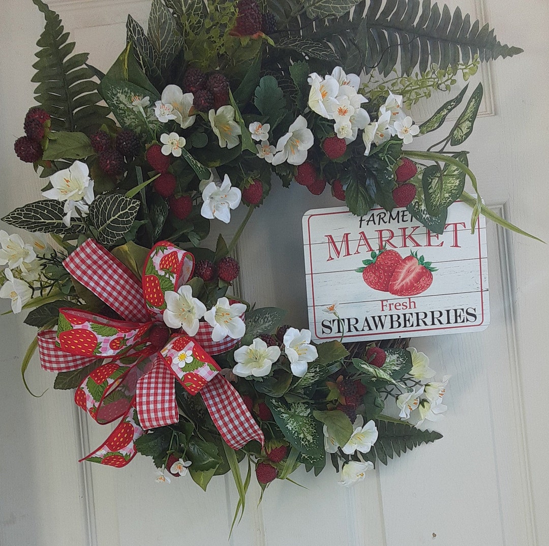 Strawberry Wreath, Fruit Wreath, Summer Wreath, Farmhouse Wreath ...