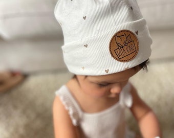 Süße Hipster-Mütze für kleine Mädchen und Jungen | Kita | Bagger | Leo | verschiedene Label zur Auswahl | Herz