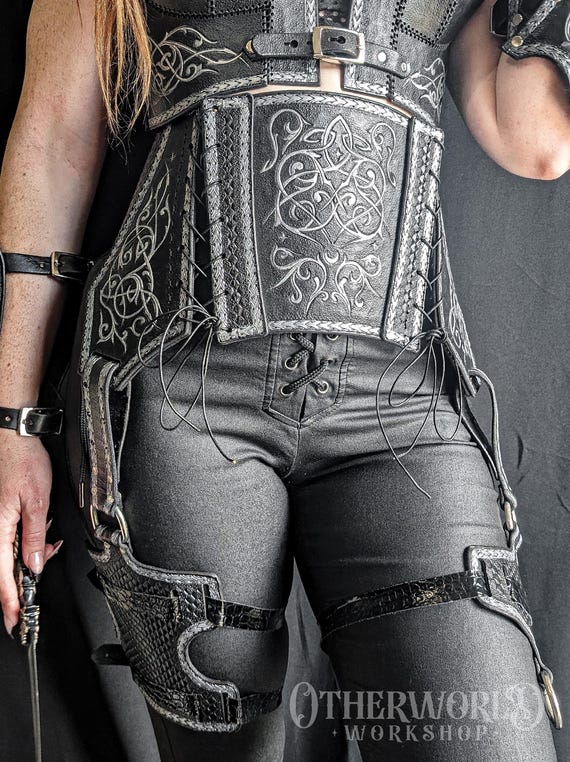 ハンドメイドレザーコルセットベルト：ファンタジーLARPコスプレ