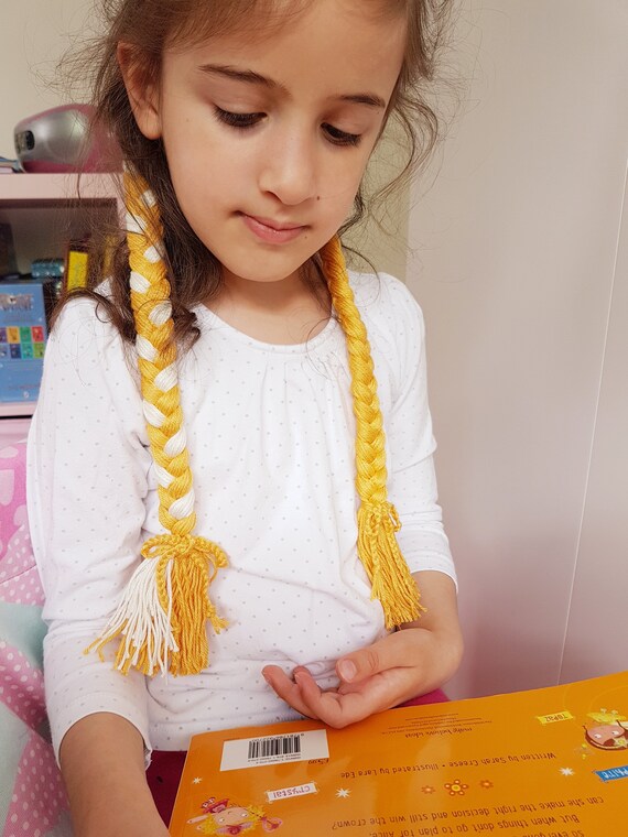 Anna Frozen. L'accessorio per capelli a doppia treccia per vestirsi.  Capelli lunghi delle principesse Disney -  Italia