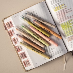Earthy Bible Gel Highlighters, 8 Pack No Bleed Bible Safe Gel Highlighters, Bible & Planner Journaling Markers, Dry Highlighters Set