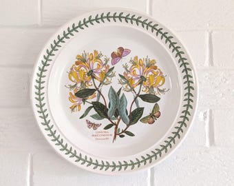 PORTMEIRION The Botanic Garden HONEYSUCKLE (Pale with Pink Butterfly) Dinner Plate