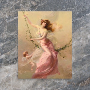 Peut inclure: Une peinture d'une femme v&ecirc;tue d'une robe rose fluide, avec une guirlande de fleurs dans les cheveux, se balan&ccedil;ant sur une vigne. Un petit ch&eacute;rubin vole derri&egrave;re elle.