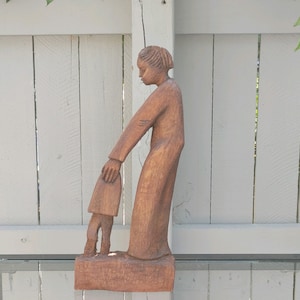 Primitive Art Wood Carving of Woman / Rough Cut Wood / Circa Early 1900&#39;s