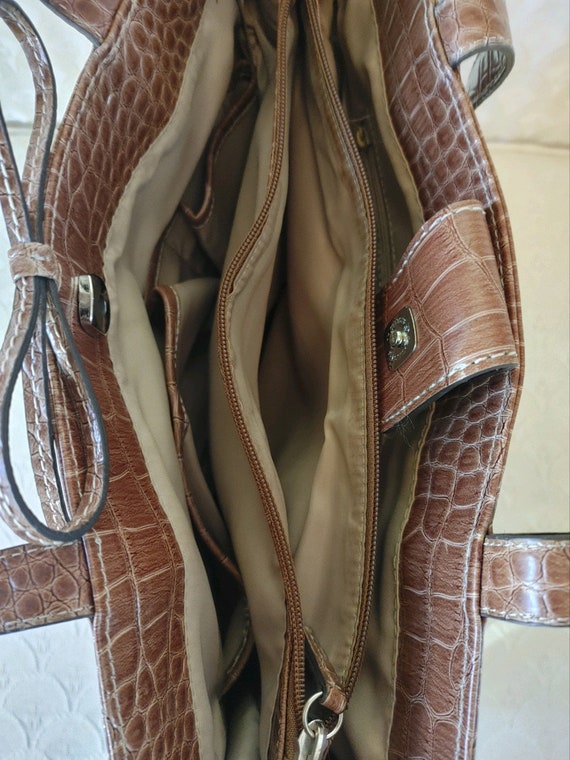 Liz Claiborne Faux Brown Leather Croc Pattern Large 15 display picture 3