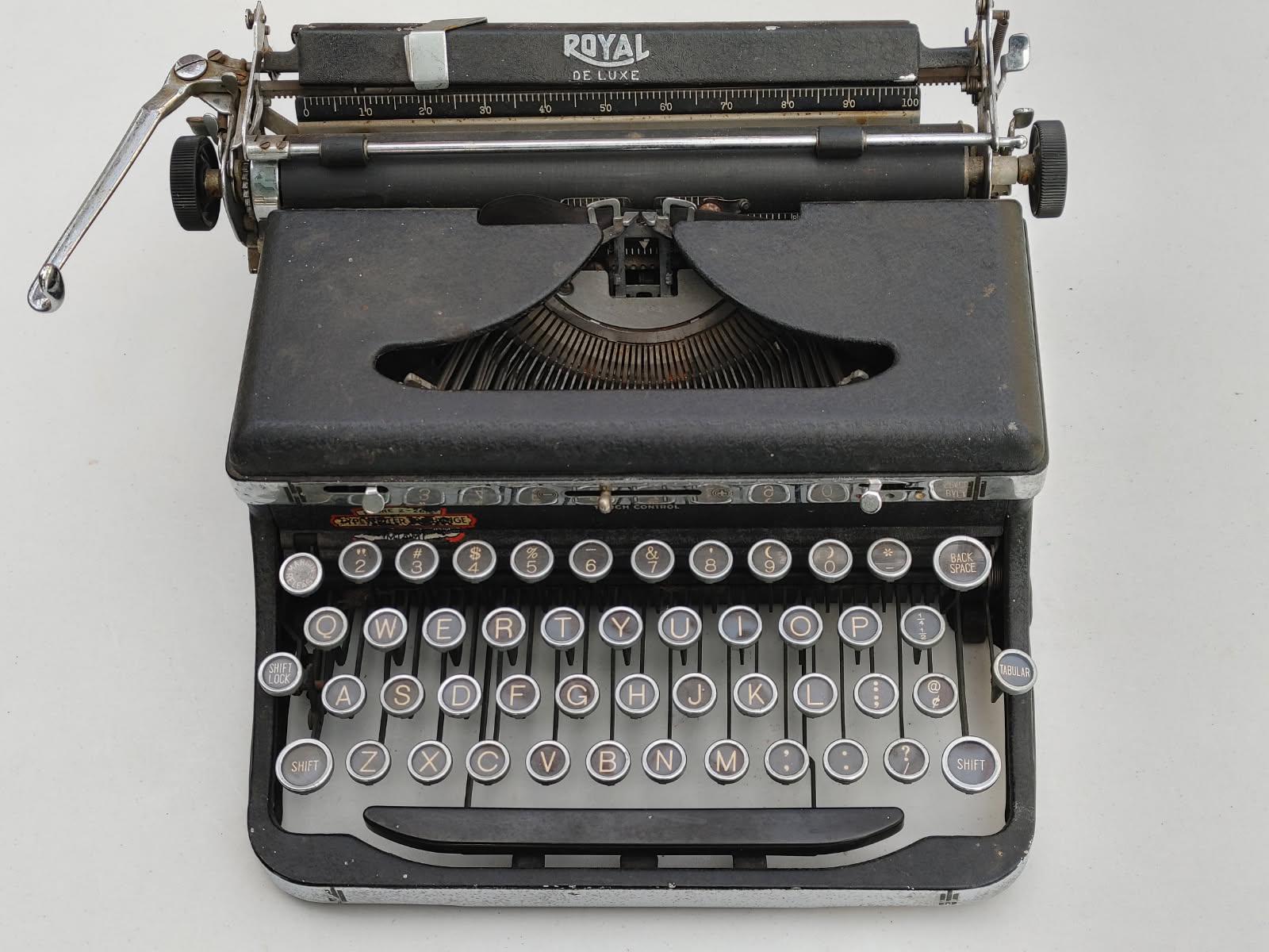 Arrow Typewriter - Etsy
