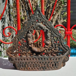 ANTIQUE FIREPLACE VICTORIAN Matchstick Holder / Cast Iron