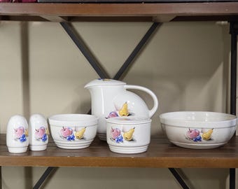 KNOWLES UTILITY WARE: Refrigerator Jug Pitcher/Salt & Pepper/Bowls 6",5"and lid,9"Bowls