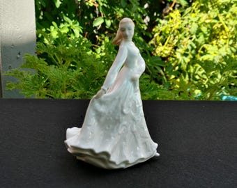 Royal Doulton Figurine - Happy Anniversary Sentiments Collection, England