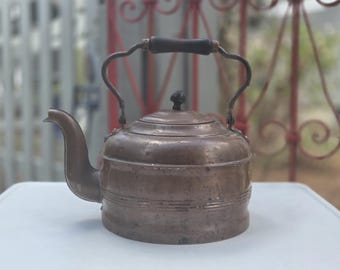 COPPER KETTLE ANTIQUE:  Circa 1890's