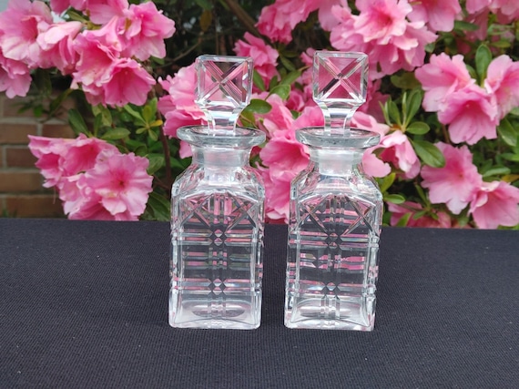 Vintage 1950s perfume bottles - Gem