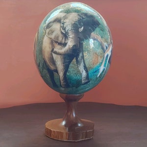 Artisan Sherry Rowe Hand Painted Collectible Ostrich Egg / &quot;The Big Five African Animals&quot;
