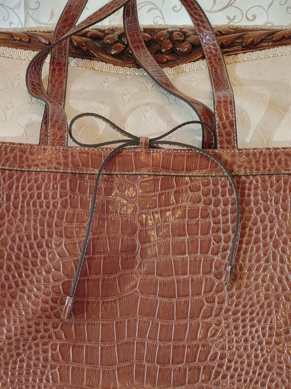 Liz Claiborne Faux Brown Leather Croc Pattern Large 15 display picture 3