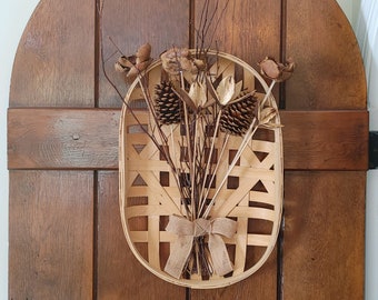 Wood Flowers Tobacco Basket / Door Decor or Wall Hanging / 20"L x 14"W