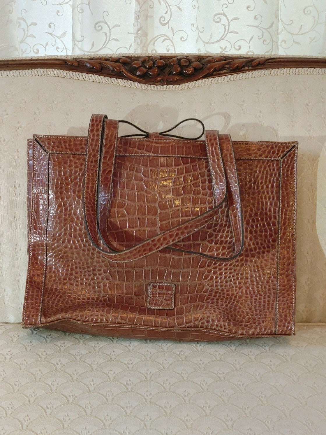Liz Claiborne Faux Brown Leather Croc Pattern Large 15