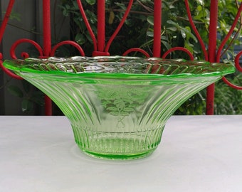 Uranium Glass Fruit Bowl – Anchor Hocking Mayfair Open Rose, 1930s Depression Glass