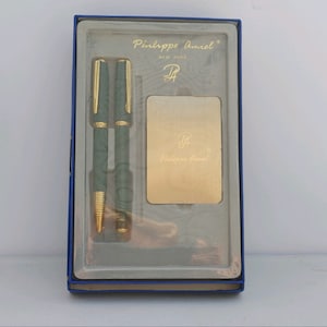 NEW YORK, NY - Philippe Amiel New York 24K Gold Plating Pen et and Wallet Address Book / in Original Box / 1970s Vintage