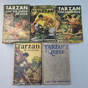 Tarzan Books Set of 5: Tarzan and the Jewels of Opar/Jungle Tales of Tarzan/Tarzan The Untamed/Tarzan the Invincible/Tarzan&#39;s Quest