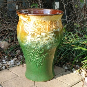 OHIO - ROBINSON RANSBOTTOM Majolica Jardiniere Floor Vase / Antique / Large, Beautiful Piece / Yellow and Green Gloss Glaze / 14.5&quot;H