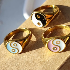 18k gold YIN YANG ring, chunky rings | gifts for them | gold ring | signet ring | waterproof ring | skin friendly ring