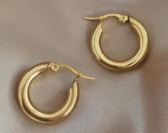 18k gold chunky hoops • gold hoops earrings • thick huggies • chunky hoops earrings • minimal earrings • waterproof earrings