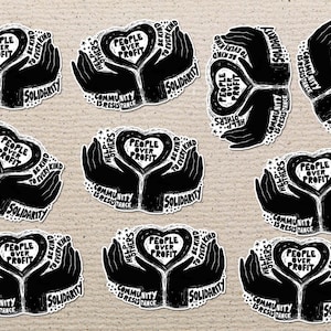 Stickerpakket People Over Profit, coupon, bundel, Acab, links, communistisch, justitie, activist, immigrant, socialisme, empathie
